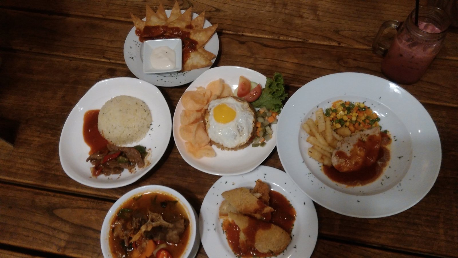 Rasakan Sensai Lezat Makan di Blockchain Cafe