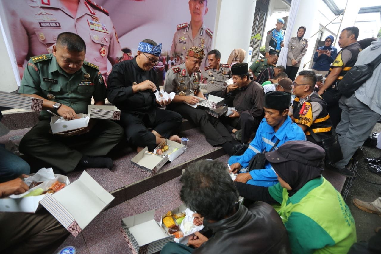 Jelang Pemilihan Oded Ajak Makan Bareng
