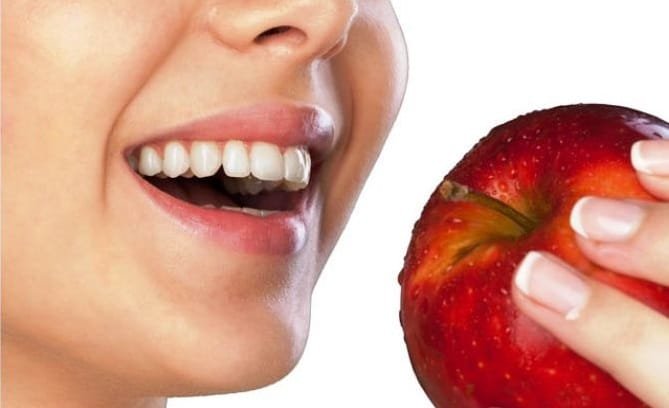 Inilah 3 Sumber Makanan yang Sehatkan Gigi dan Gusi