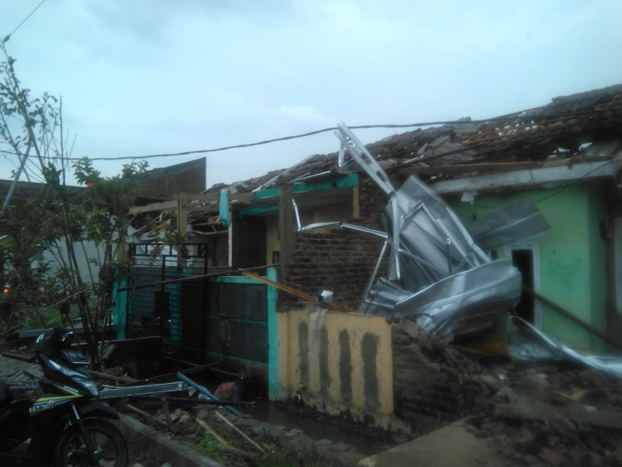 Puting Beliung di Rancaekek
