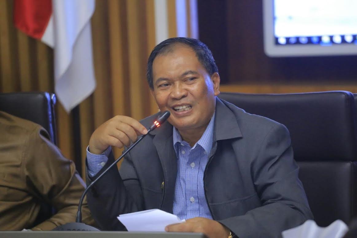 Hanya Mobil Bersticker Lulus Uji Emisi Yang Masuk Ke Balaikota