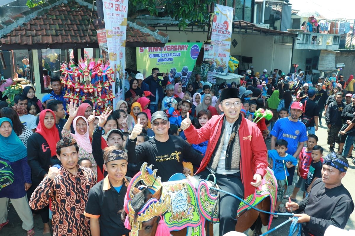 Festival Pesona Budaya Bauran Cap Golek di Bandung 2019 Meriah
