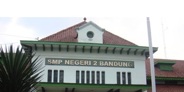 Guru SMPN 2 Bandung Minta Maaf