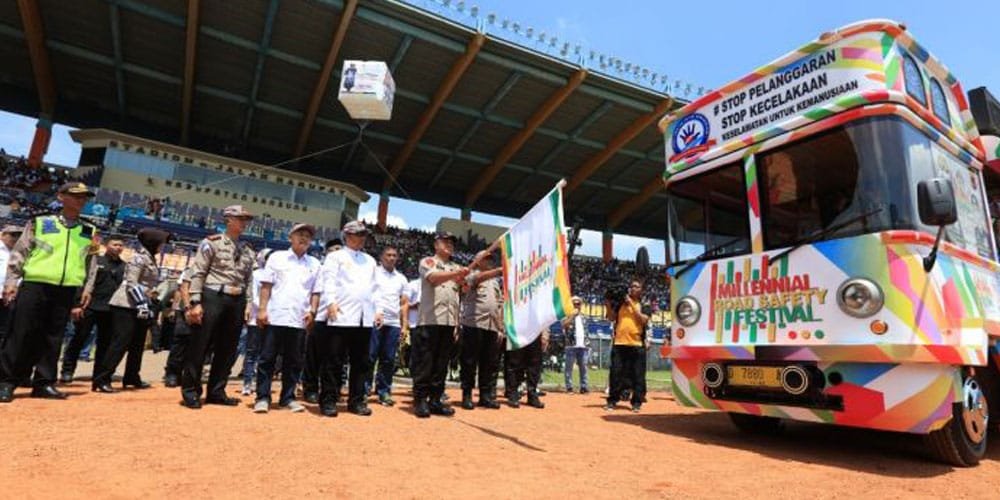 Bupati Bandung Ajak Kaum Millenial Tertib Berlalu Lintas