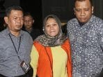 Neneng Cs Didakwa Terima Puluhan Miliar