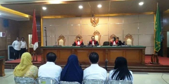 Saksi Tidak Lengkap, Sidang Kasus Suap Meikarta Diundur