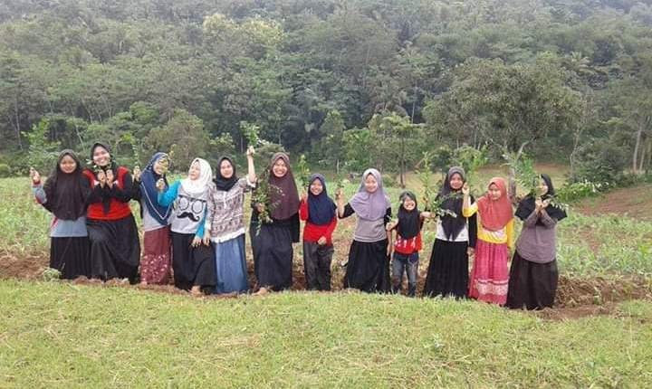 Petani Milenial se-Jabar  Donasikan 300 Juta untuk Perjuangkan Jokowi-Amin