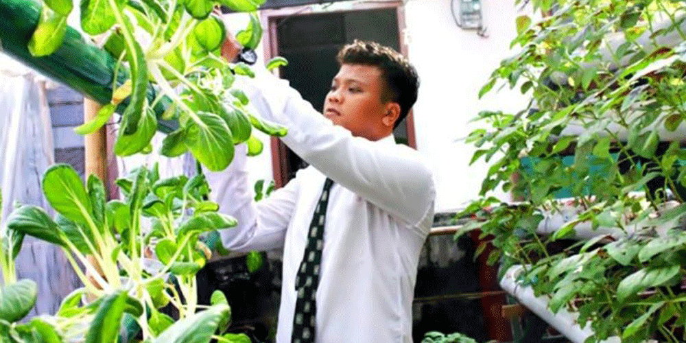 Bupati KBB Berupaya Mencetak Petani Milenial
