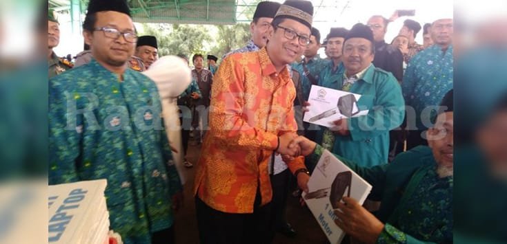 9.000 Santri Diniyyah Diwisuda