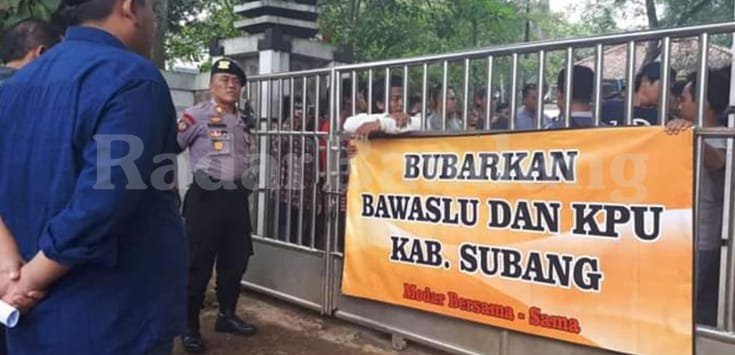 Tuntaskan Dugaan Politik Uang