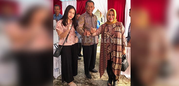 Bupati Subang H.Ruimat Tetap Antre