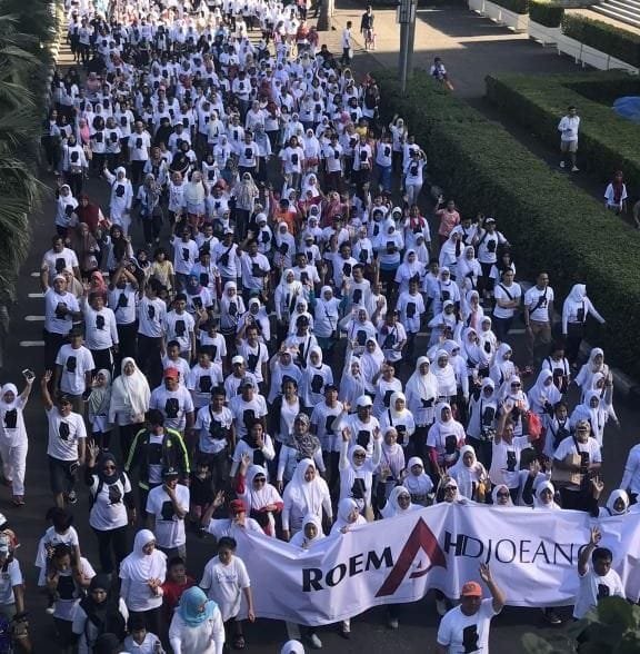Peserta Jalan Santai Prabowo Sandi di Sukabumi Membeludak