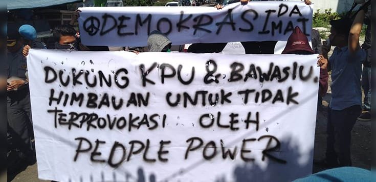 Mahasiswa Bandung Tolak People Power
