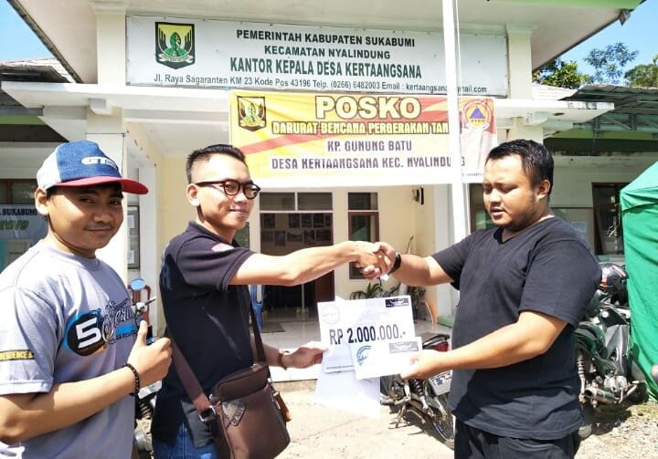 Silverians Berbagi untuk Bencana di Gunung Batu