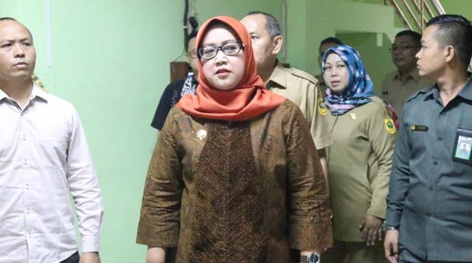 Hari Pertama Masuk Kerja, Bupati Bogor Udah Semprot Satpol PP