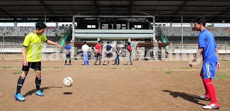 Jangan Pikir Bermain Sepak Bola Itu Mudah..!
