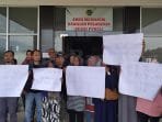 Warga Geruduk Kantor BPN Bandung Barat