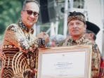 Bupati Terima Penghargaan dari Kemensos RI