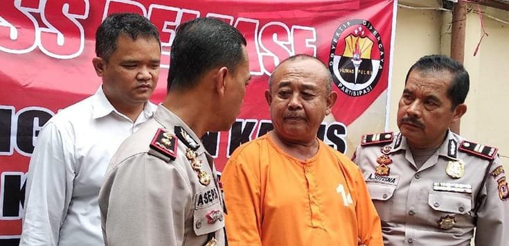 Kakek Dua Cucu Tusuk Petugas Ronda