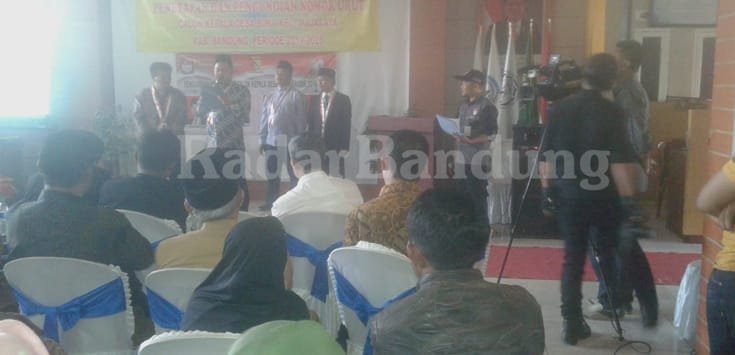 Para Calon Kades Biru Tandatangani  Fakta Integritas