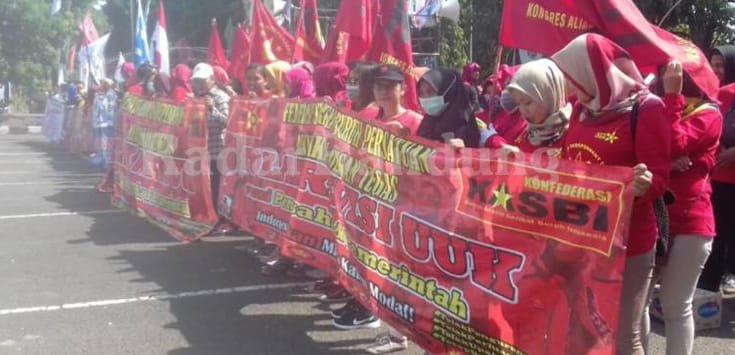 Tuntut Pembatalan Revisi UU Ketenagakerjaan