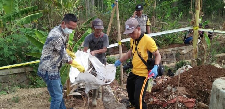 Empat Karung Tulang Manusia Gegerkan Warga