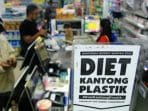 Belanja Pakai Kantong Plastik Bayar Rp5 Ribu