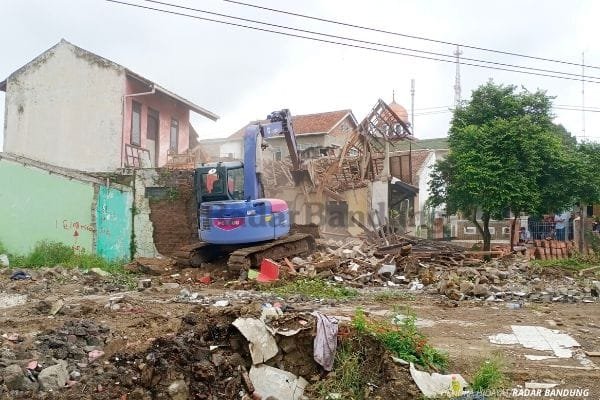 Warga Terdampak Proyek KCIC Tempuh Jalur Hukum