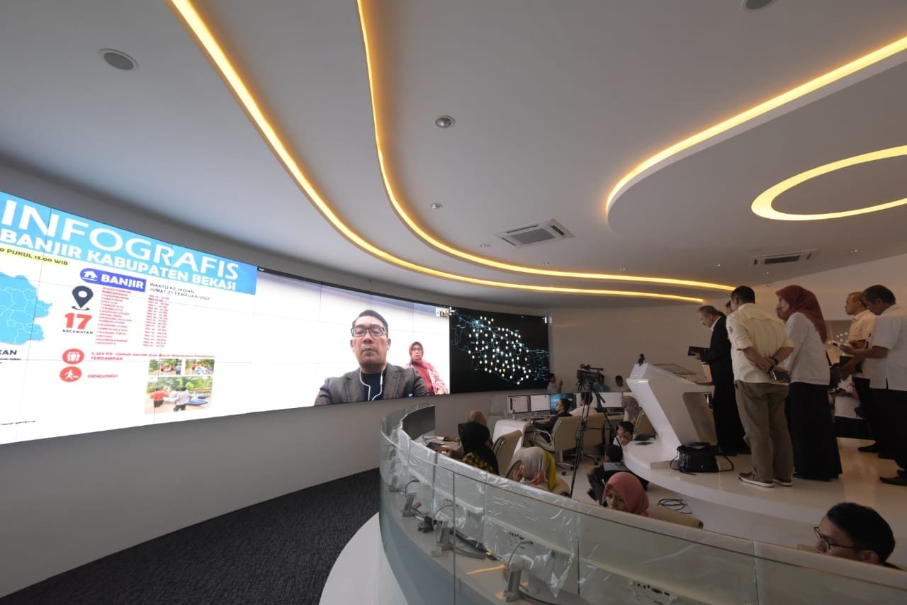 Ridwan Kamil Batalkan Kunjungan Luar Negeri untuk Pantau Banjir