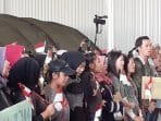 WNI dari Wuhan Menangis saat Indonesia Raya Dikumandangkan