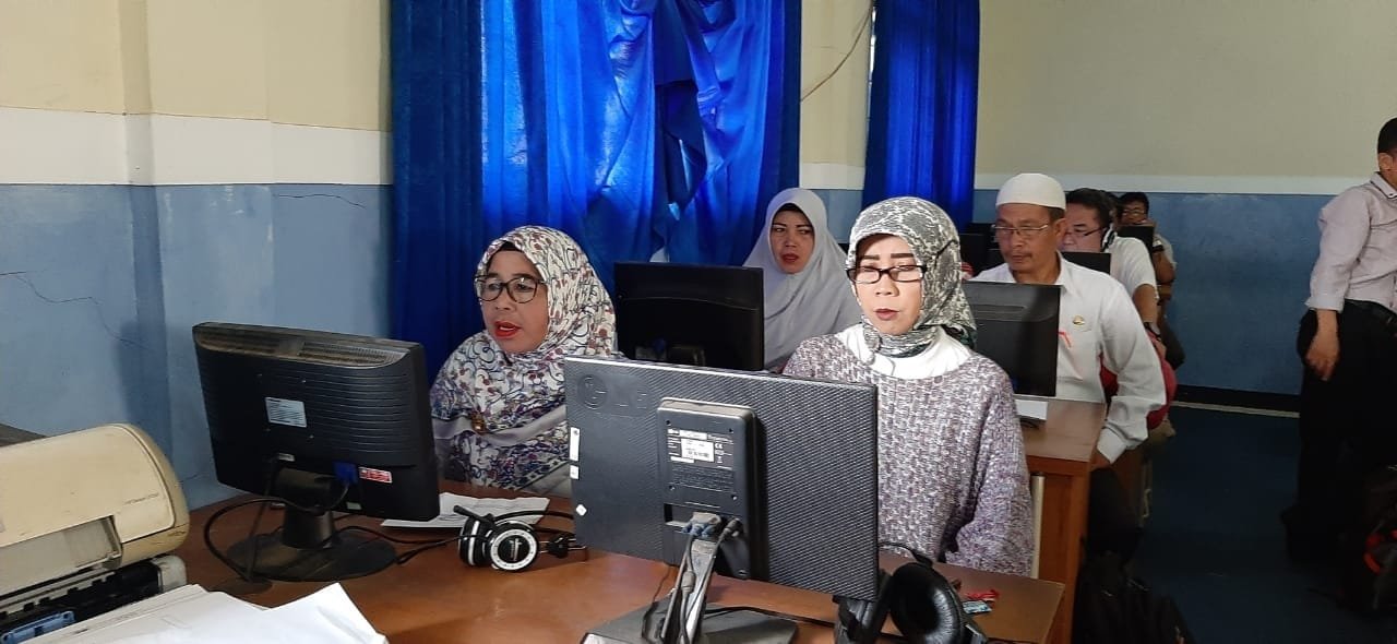 Guru Dituntut Kuasai Semua Pelajaran
