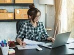 5 Cara Asyik WFH Bareng Pasangan Tanpa Ganggu Konsentrasi