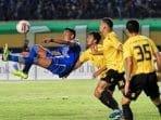 2 Penghargaan buat Wander Luiz di Tengah Perjuangan Melawan Virus Corona