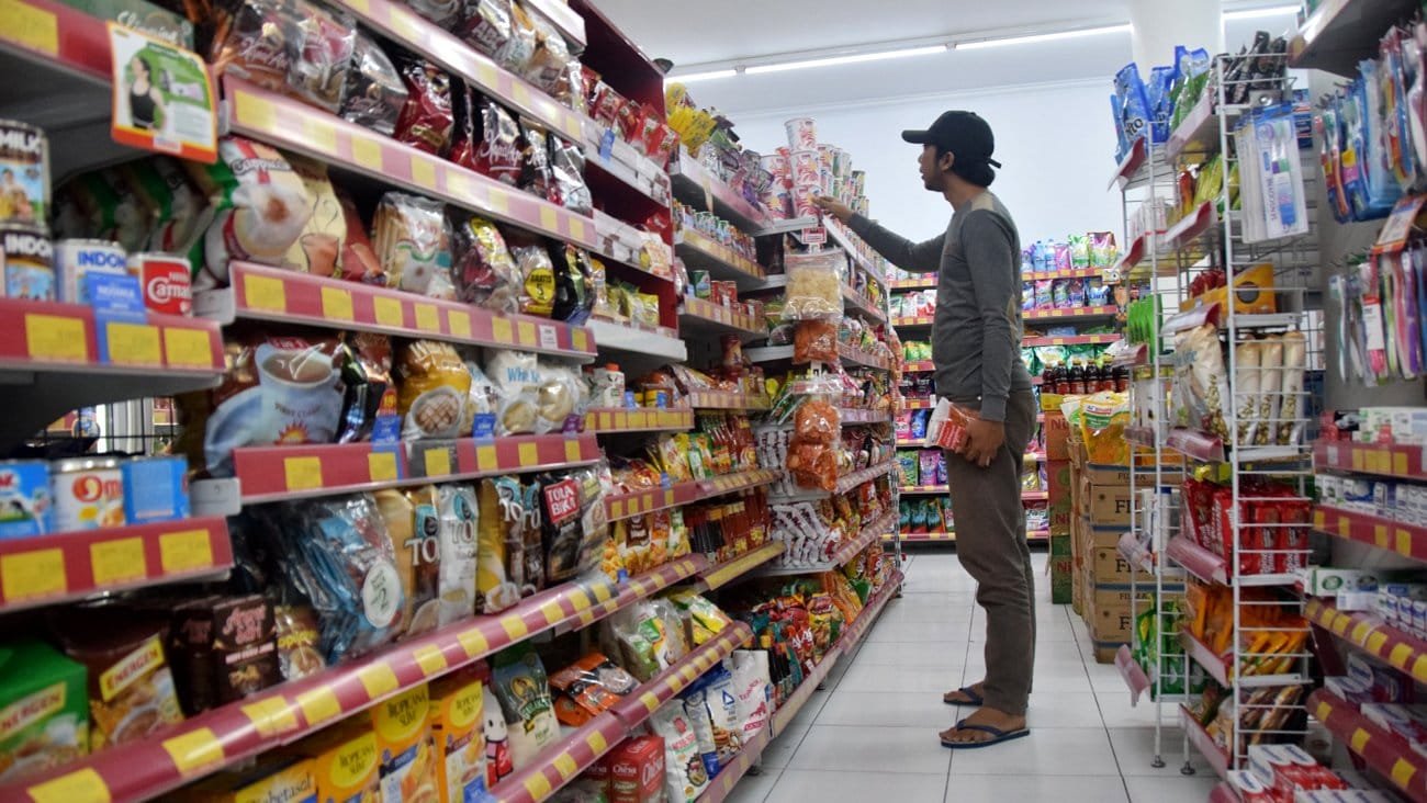 Jam Operasional Minimarket Dibatasi Gegara Corona
