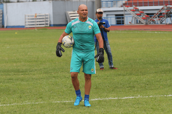 Liga 1 2020 Dihentikan Akibat Virus Corona, Luizinho Passos Buat Latihan Khusus Untuk Kiper Persib