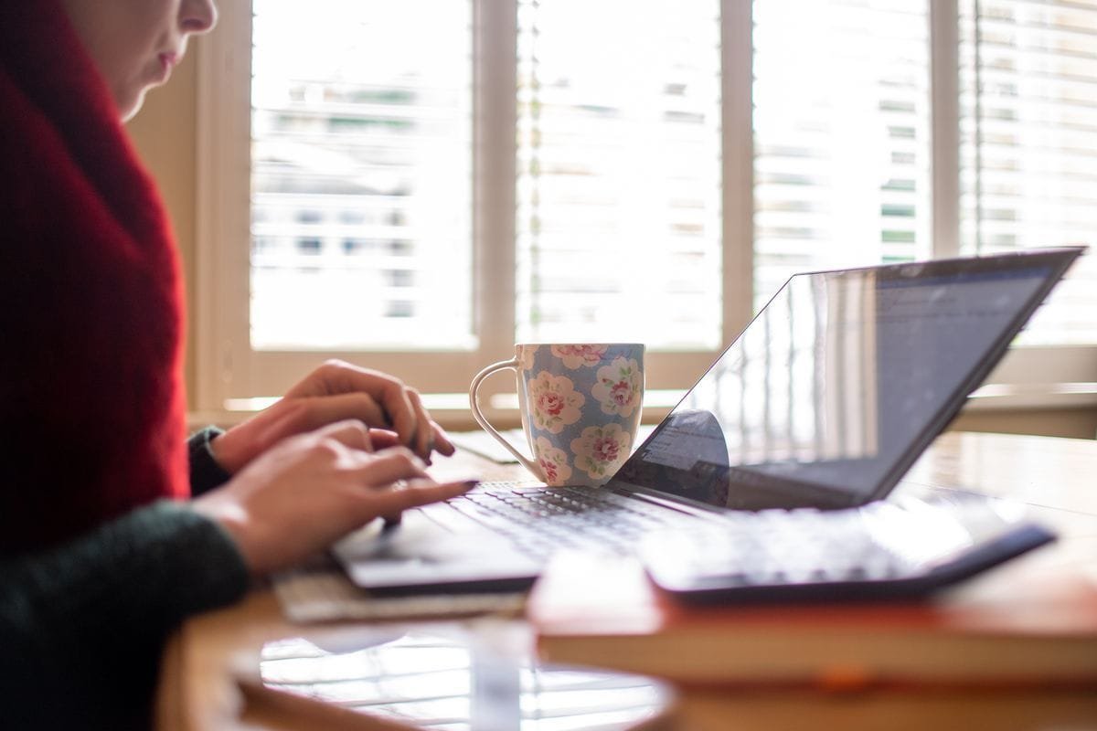 Unisba Bagikan Tips Melakukan Work From Home