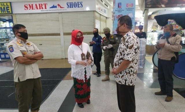 Mal Tutup Lama, Ratusan Ribu Karyawan  di Jabar Terancam PHK