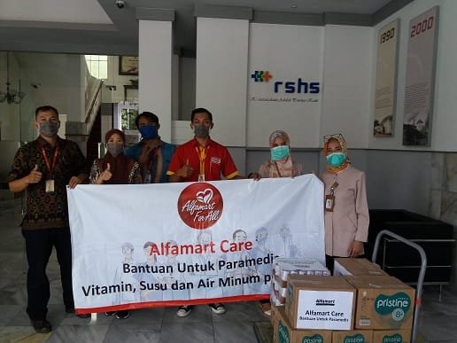 Bantu Tenaga Medis Atasi Corona, Alfamart Salurkan Nutrisi dan Vitamin