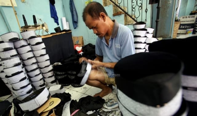Curhat Perajin di Sentra Peci Legendaris Kampung Langonsari Saat Ramadan Tahun Ini, Sedih!