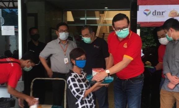 Kuat Bersama Hadapi Covid-19: RBM Goat Milk Galang Donasi di Internal DNR Group