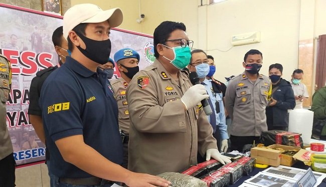 Pelajar Kelas 2 SMP Bandar Ganja Terciduk Jualan via Facebook, Polres Cimahi Pantau Lapak Online