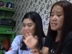 Beranikan Diri Tonton Video YouTube Anaknya, Ibu Ferdian Paleka Menangis