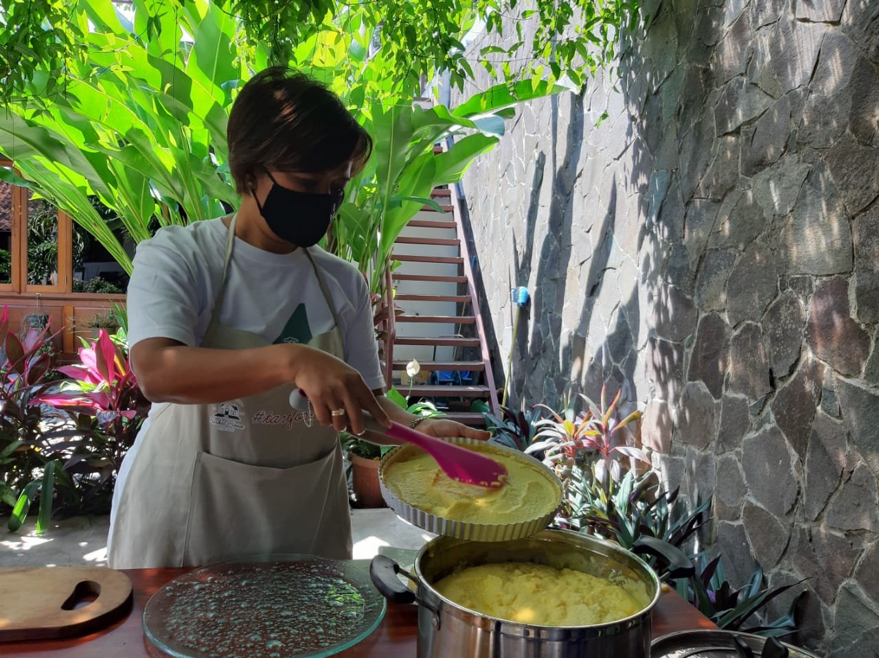 Galang Solidaritas dengan Apple Pie