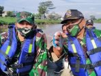 Kasdam III/Siliwangi Kunjungi Sektor 7 dan Susuri Sungai Citarum Gunakan Katamaran