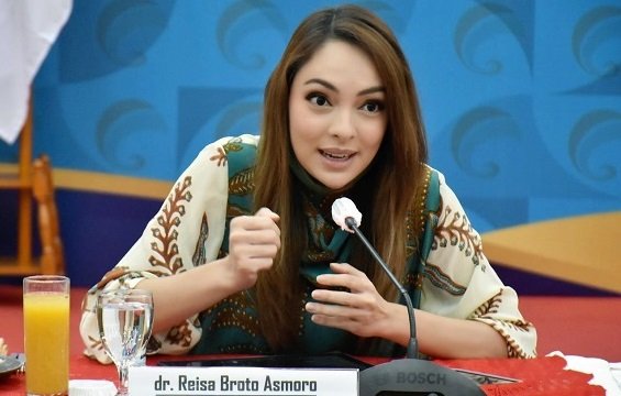 Cantik-cantik Ahli Forensik, Dokter Reisa Energi Baru Gugus Tugas Covid-19