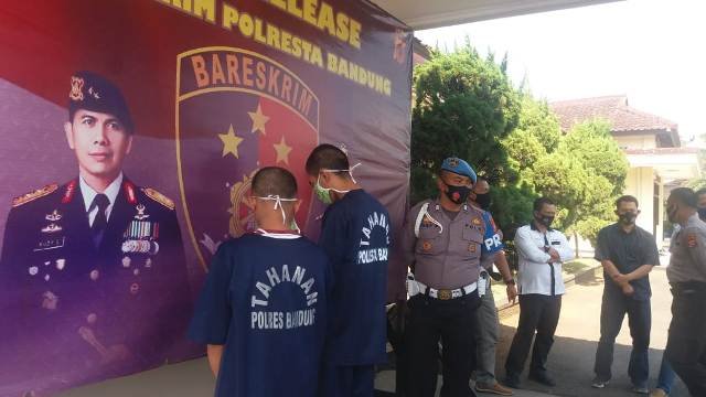 Beredar STNK dan BPKB Palsu, 2 Pelaku Diciduk Polresta Bandung