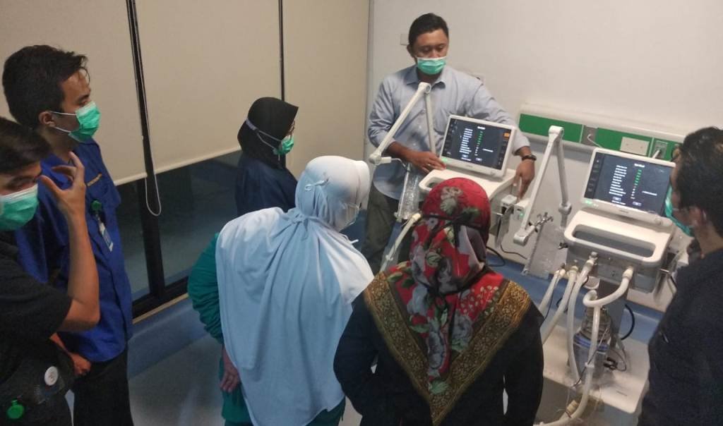 Sampoerna dan Yayasan Rumah Kita Cek Bantuan Ventilator di RSUD Al-Ihsan Baleendah Kab. Bandung
