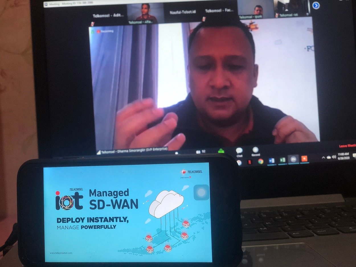 Internet of Things Telkomsel Kawal Transformasi Sistem Jaringan Internal Operasional Alfamart
