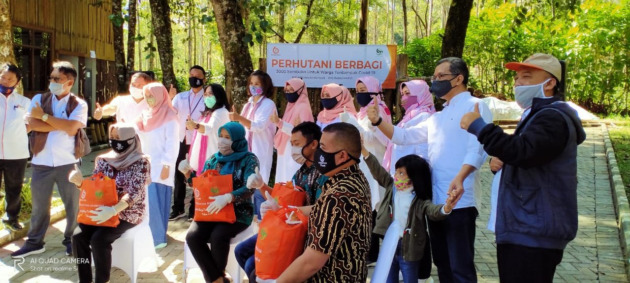 Adakan Bantuan Sosial, Ikatan Istri Karyawan Perhutani Bagikan 3.000 Paket Sembako