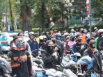 Mengenang Detik-detik Proklamasi, Pengendara di Bandung Berhenti, Nyanyikan Lagu Indonesia Raya